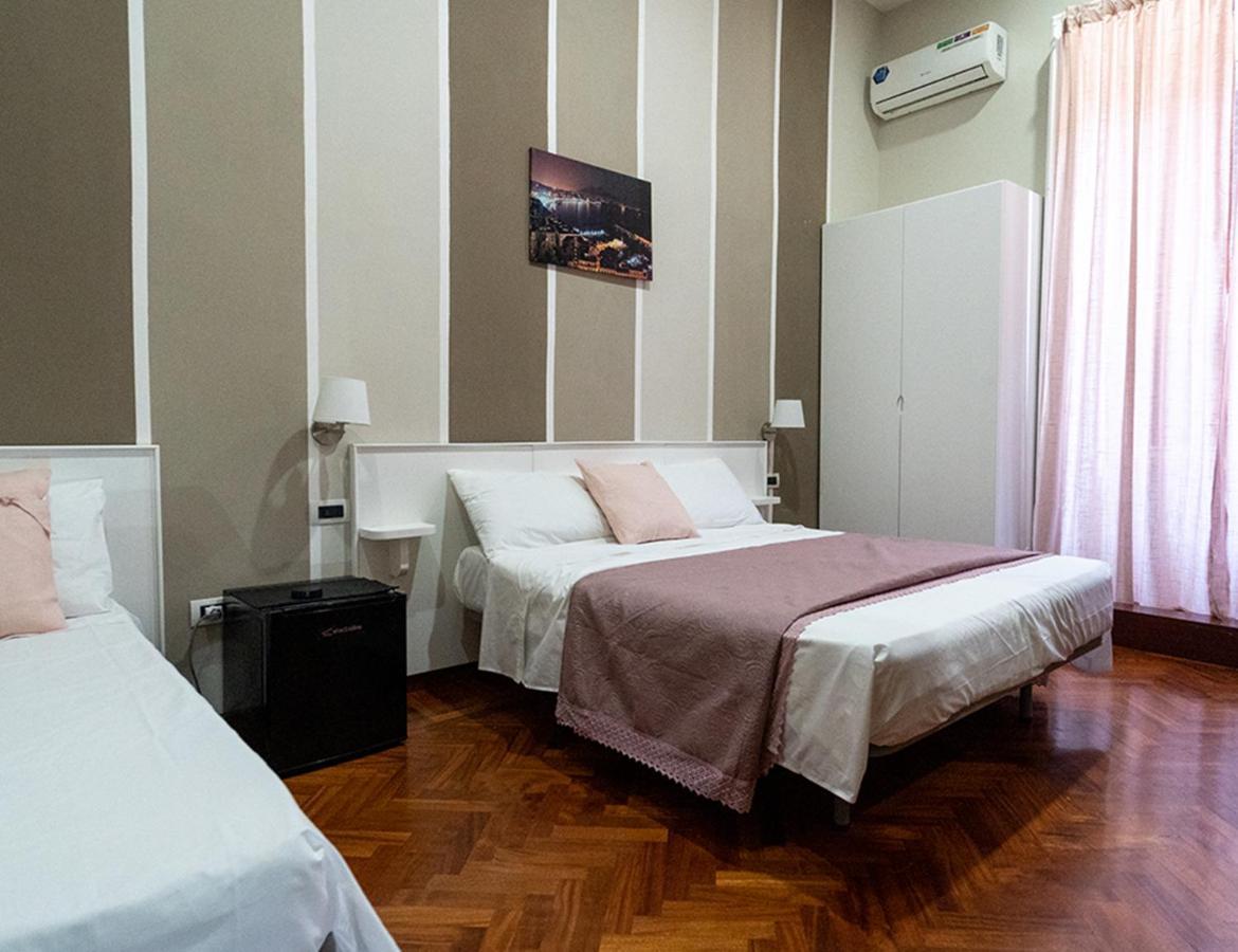 I 4 Diamanti Di Napoli B&B 외부 사진