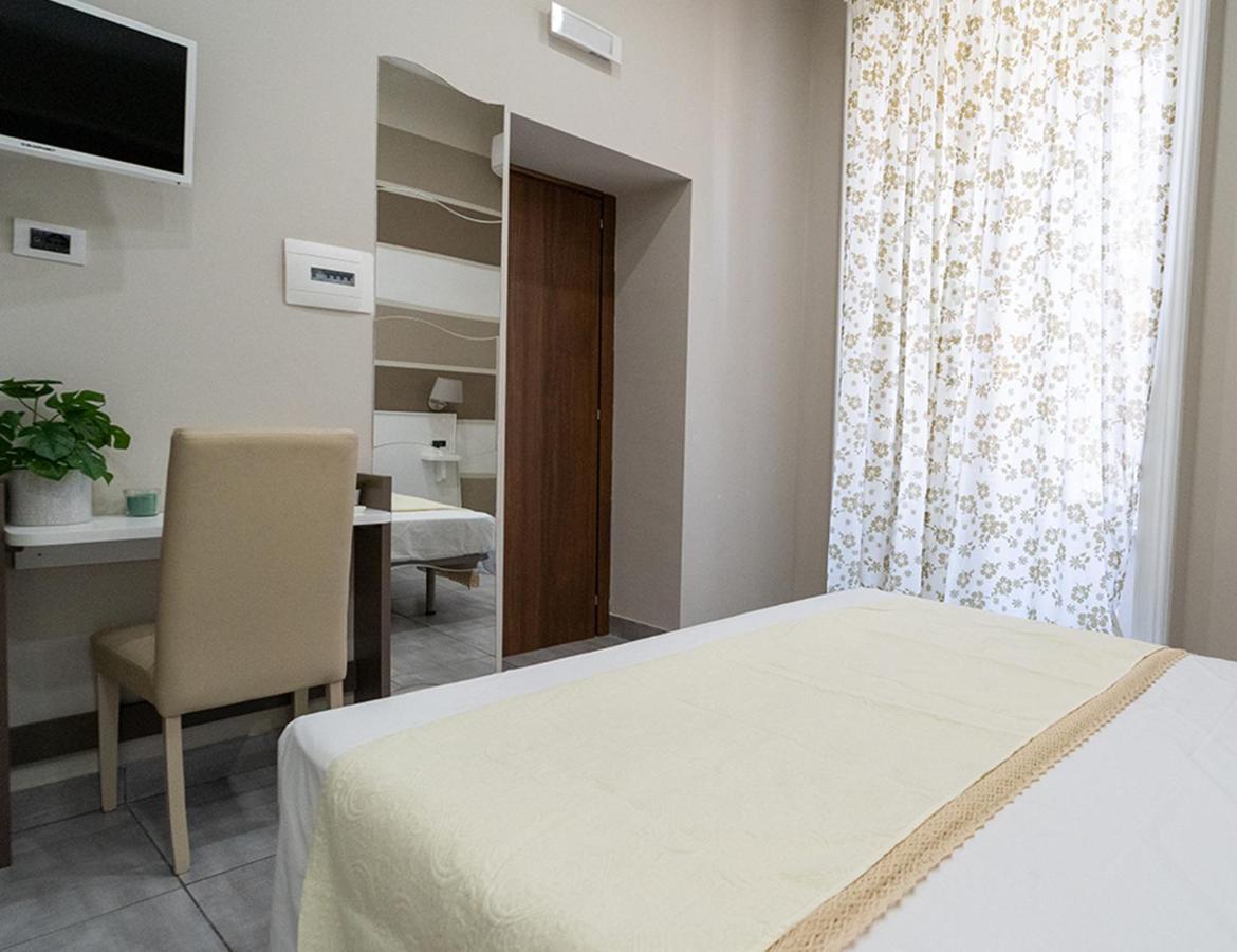 I 4 Diamanti Di Napoli B&B 외부 사진